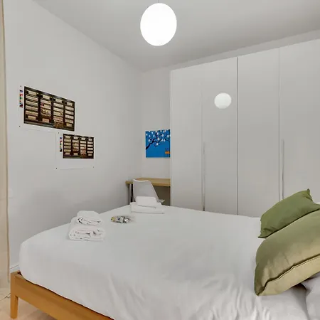 Apartment San Cristoforo M4 - Quiet & Bright Milan